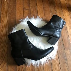 La Bottine Souriante Ankle Boots